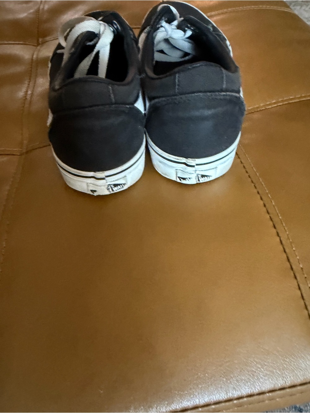Women’s Vans - Picture 3 of 4